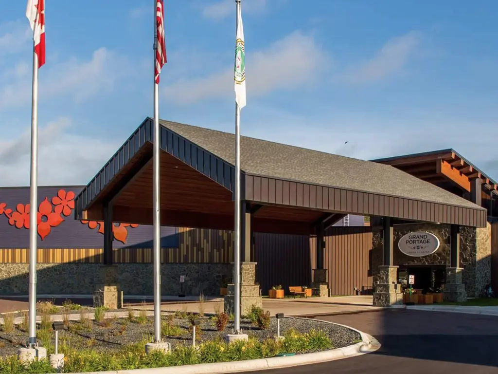 Grand Portage Lodge & Casino